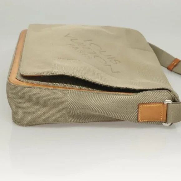 Authentic LOUIS VUITTON Damier Geant Messager NM Shoulder Bag Gray LV - Picture 10 of 16